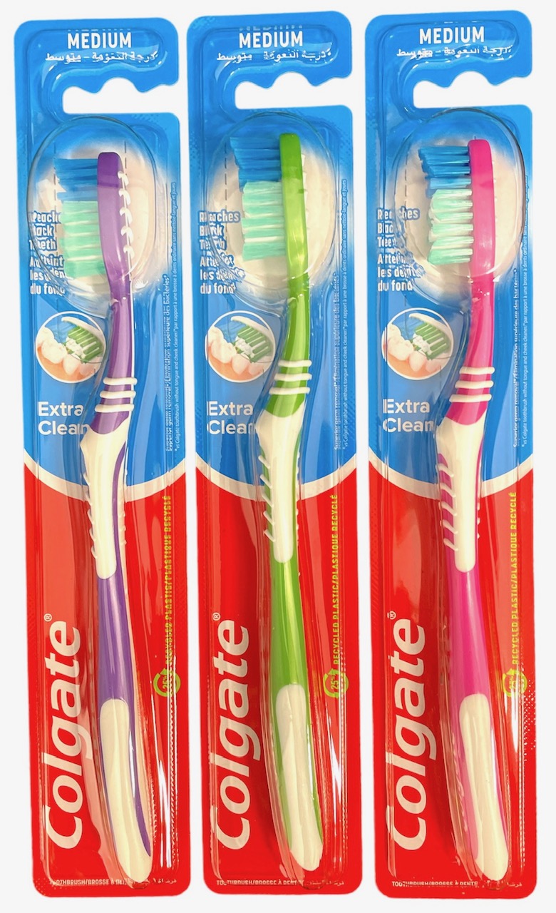 Colgate Extra Clean medium tannbørste ass farger 3 stk Lavpriskurven